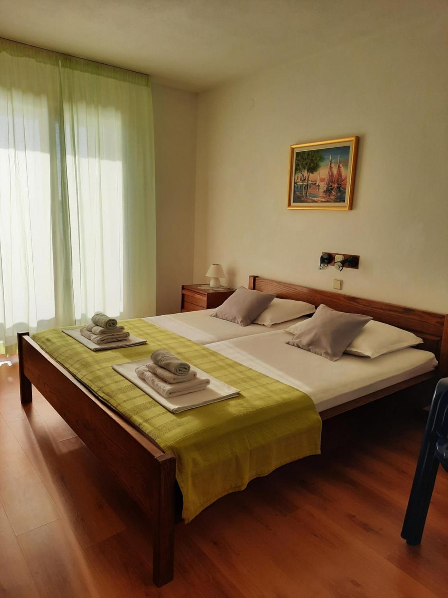 Apartments And Rooms Vinko Barbat na Rabu Exterior foto