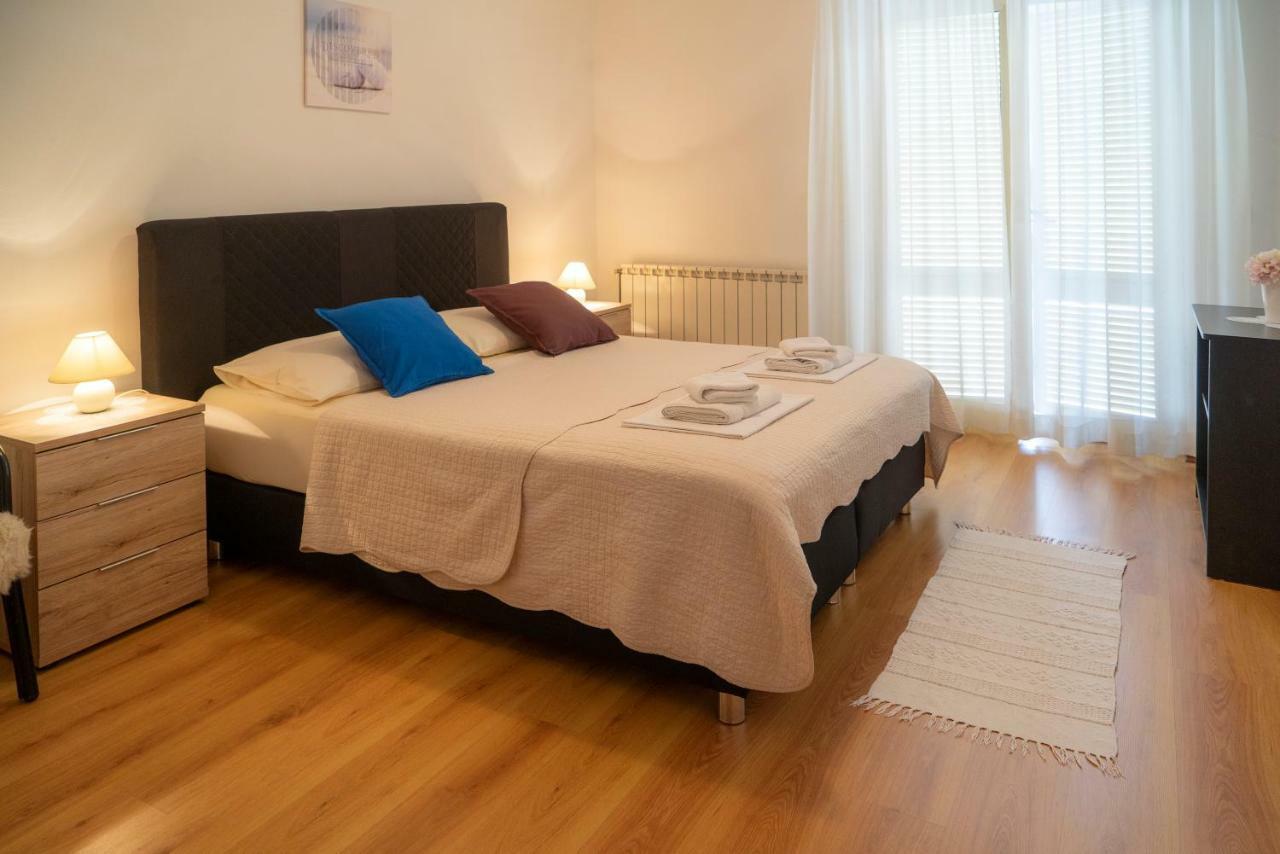 Apartments And Rooms Vinko Barbat na Rabu Exterior foto